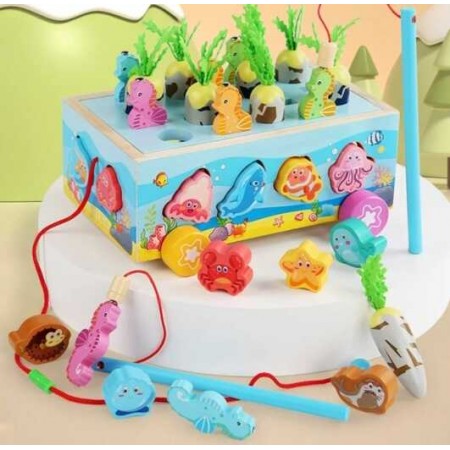 Дерев'яна каталка BabyToys містечко з магнітною риболовлею