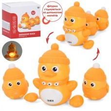 Музыкальная игрушка YL503B Утка с утятами, утка (15см, музыка, свет, ездит, 2 режима игры), утята (2шт, 9,5см, ездят), магнитное крепление, на бат-ке, в кор-ке, 16-16,5-11,5см
