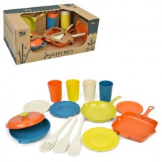 Детская посудка BabyToys SK310C на 4 персоны пластмассовая