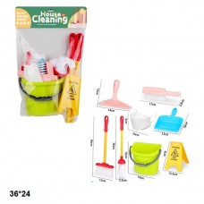 Игровой набор для уборки BabyToys 055-2 в ведре пластиковый Игровой набор для уборки BabyToys 055-2 в ведре пластиковый