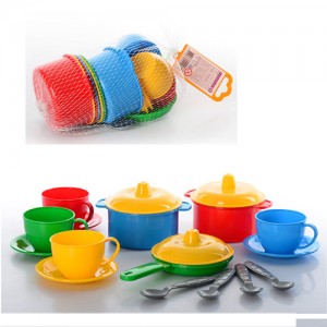 Дитячий іграшковий набір посуду Маринка №1 ТехноК 0687