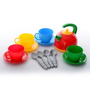 Дитячий іграшковий набір посуду Маринка №4 ТехноК 0878