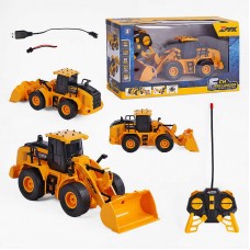 Радиоуправляемый экскаватор BabyToys Z 6810 A с аккумулятором и подсветкой