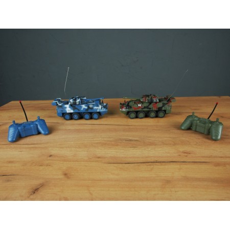 Радіокерований танк BabyToys 333 ZJ 11 на батарейках Радіокерований танк BabyToys 333 ZJ 11 на батарейках