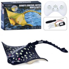 Радиоуправляемый скат BabyToys S803 со светом и аккумулятором