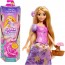 Набір сюрприз з Рапунцель "Крути та прояви" Disney Princess У наборі:
лялька Рапунцель (висота 29 см),
5 аксесуарів,
5 наліпок,
ігрова сцена.