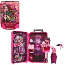 Набор-сюрприз "Ужас-секреты Дракулоры" серии "Кошмарные каникулы" Monster High Набор-сюрприз "Ужас-секреты Дракулоры" серии "Кошмарные каникулы" Monster High