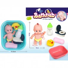 Пупс BabyToys 669-701B1 с ванной и аксессуарами, 13 см Пупс BabyToys 669-701B1 с ванной и аксессуарами, 13 см