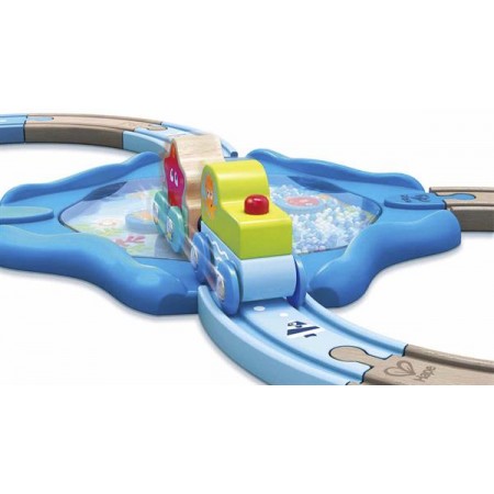 Игрушечная железная дорога Hape Подводный мир 15 эл. E3827 Игрушечная железная дорога Hape Подводный мир 15 эл. E3827