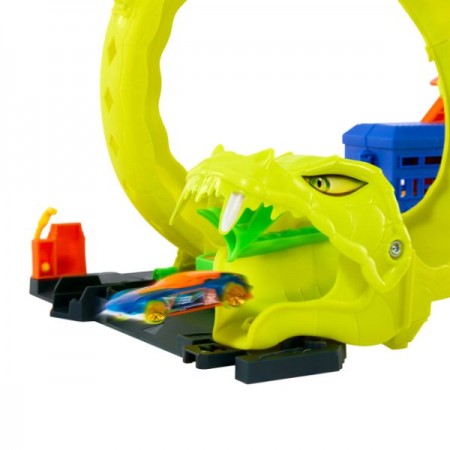 Игровой набор "Спиральная атака Змеи" серии "Опасные создания" Hot Wheels Размер упаковки 9 x 35 x 25 см