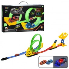 Автотрек BabyToys D663-601 с 2 машинками и инерцией, 26 деталей Автотрек BabyToys D663-601 с 2 машинками и инерцией, 26 деталей
