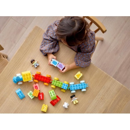 Конструктор LEGO DUPLO Поезд с цифрами Учимся считать, 23 детали 10954 Конструктор LEGO DUPLO Поезд с цифрами Учимся считать, 23 детали 10954