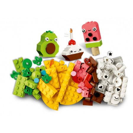 Конструктор LEGO Classic Творческие друзья с едой, 150 деталей 11039