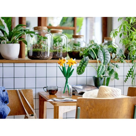Конструктор LEGO Botanicals Нарциси, 216 деталей 40747 Конструктор LEGO Botanicals Нарциси, 216 деталей 40747
