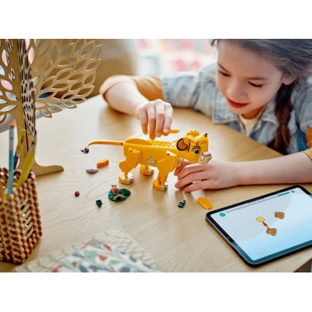 Конструктор LEGO Disney Львенок Симба, 222 детали 43243 Конструктор LEGO Disney Львенок Симба, 222 детали 43243