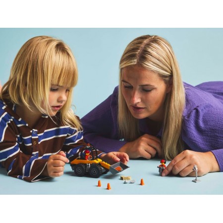 Конструктор LEGO City Желтый строительный автопогрузчик, 81 деталь 60450
