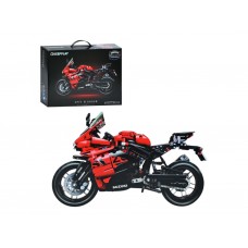 Конструктор мотоцикл Suzuk K31002, 1:6, 1245 деталей Конструктор мотоцикл Suzuk K31002, 1:6, 1245 деталей
