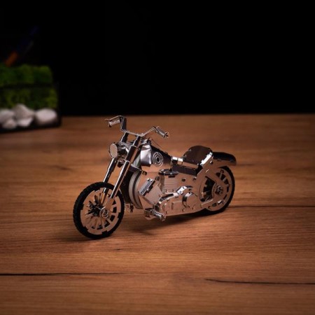 Колекційна модель-конструктор Metal Time Harley Davidson Roadway Fantasy Мотоцикл механічний MT012 Колекційна модель-конструктор Metal Time Harley Davidson Roadway Fantasy Мотоцикл механічний MT012
