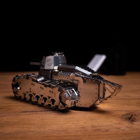 Колекційна модель-конструктор Metal Time Nimble Fighter механічний танк Renault FT-17 MT010 Колекційна модель-конструктор Metal Time Nimble Fighter механічний танк Renault FT-17 MT010