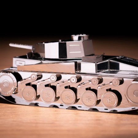 Колекційна модель-конструктор Metal Time Pz.Kpfw. II танк MT060 Колекційна модель-конструктор Metal Time Pz.Kpfw. II танк MT060