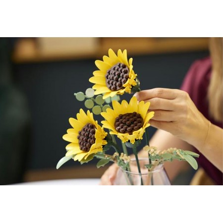 Конструктор LEGO Botanicals Букет подсолнухов 686 деталей Конструктор LEGO Botanicals Букет подсолнухов 686 деталей