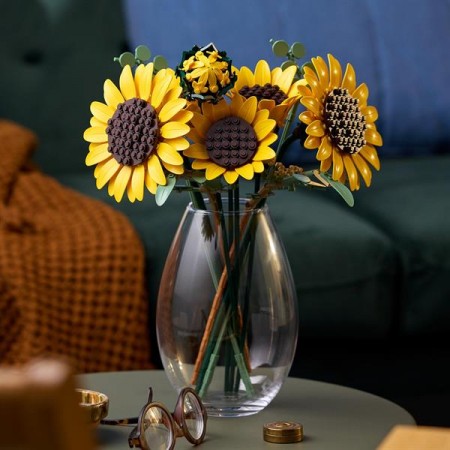 Конструктор LEGO Botanicals Букет подсолнухов 686 деталей Конструктор LEGO Botanicals Букет подсолнухов 686 деталей