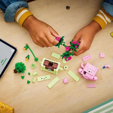 Конструктор LEGO® Botanicals Качающиеся растения Набор, 253 детали