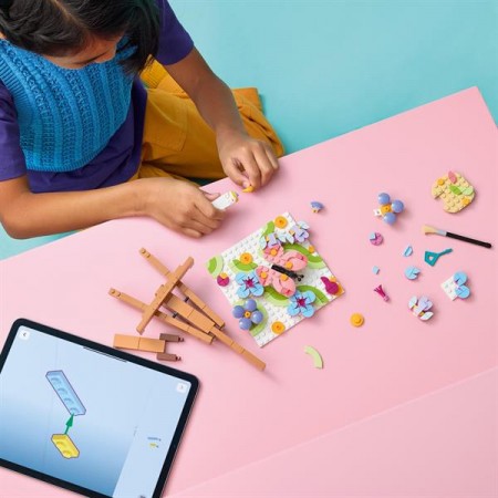 Конструктор LEGO® Creator 3 в 1 Декоративний живопис «Квіткове мистецтво», 348 деталі Конструктор LEGO® Creator 3 в 1 Декоративний живопис «Квіткове мистецтво», 348 деталі