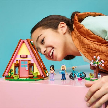 Конструктор LEGO® Friends Будиночок для кемпінгу на природі Іграшка, 295 деталей Конструктор LEGO® Friends Будиночок для кемпінгу на природі Іграшка, 295 деталей