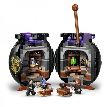 Конструктор LEGO Harry Potter TM Котел: Тайный класс зельеварения 652 Детали Конструктор LEGO Harry Potter TM Котел: Тайный класс зельеварения 652 Детали
