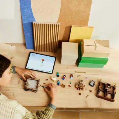 Конструктор LEGO Minecraft Бойцовский ринг в лесном имении 491 деталь 