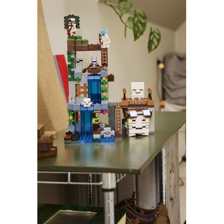 Конструктор LEGO® Minecraft™ Станция хозяев Геймерская игрушка для сюжетной игры, 754 детали Конструктор LEGO® Minecraft™ Станция хозяев Геймерская игрушка для сюжетной игры, 754 детали