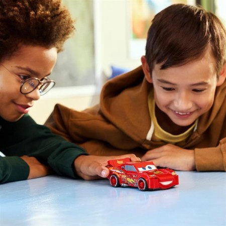 Конструктор LEGO Speed Champions Молния МакКвин 270 Деталей Конструктор LEGO Speed Champions Молния МакКвин 270 Деталей