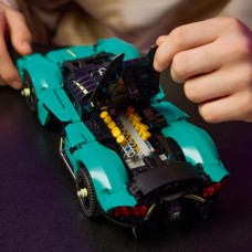Конструктор LEGO Technic Aston Martin Valkyrie 707 деталей 