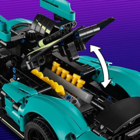 Конструктор LEGO Technic Aston Martin Valkyrie 707 деталей Конструктор LEGO Technic Aston Martin Valkyrie 707 деталей