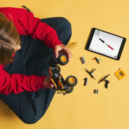 Конструктор LEGO Technic Monster Jam DIGatron з інерційним двигуном 218 деталей
