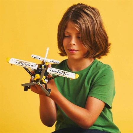 Конструктор LEGO Technic Буш-самолет 333 детали Конструктор LEGO Technic Буш-самолет 333 детали