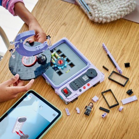 Конструктор Концертная луна Оливии Родриго LEGO® Editions Конструктор Концертная луна Оливии Родриго LEGO® Editions