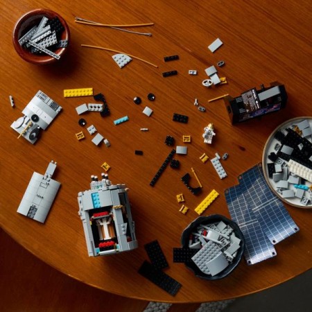 Конструктор Космический телескоп «Хаббл» LEGO® Icons
