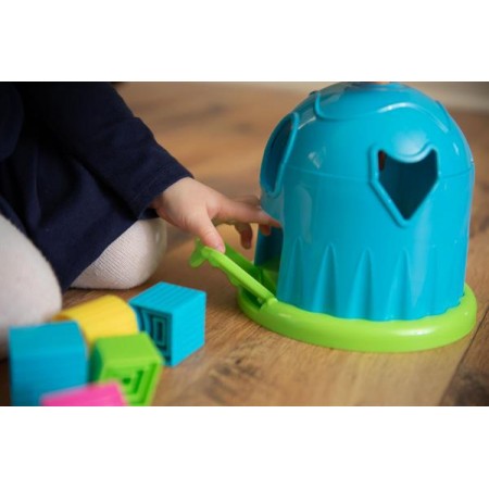 Сортер Фабрика форм Fat Brain Toys Shape Factory FA267-1 Сортер Фабрика форм Fat Brain Toys Shape Factory FA267-1