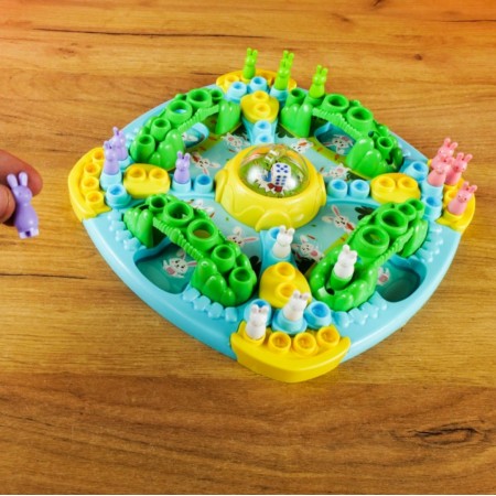 Настольная игра-ходилка BabyToys 595-24 с фигурками зайчиков