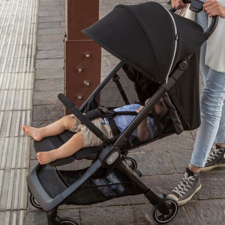 Прогулянкова коляска Chicco WE арт. 79885.95 колір Чорний Прогулянкова коляска Chicco WE арт. 79885.95 колір Чорний