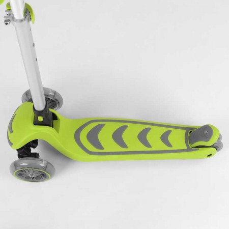 Самокат дитячий Best Scooter 46987 триколісний зі світлом