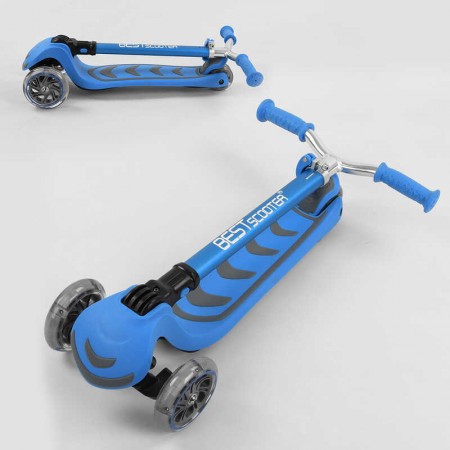 Самокат Best Scooter Y-00180 складний зі світлом блакитний Самокат Best Scooter Y-00180 складний зі світлом блакитний