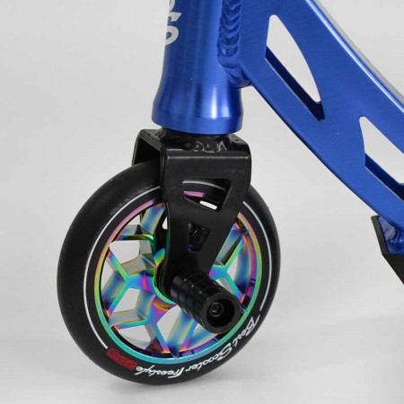 Самокат трюковый Best Scooter Freestyle с пегами, алюминиевая дека Самокат трюковый Best Scooter Freestyle с пегами, алюминиевая дека