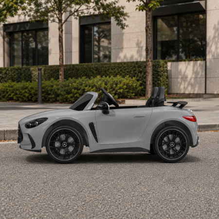 Двухместный детский электромобиль Mercedes-AMG GT R Roadster M 6313EBLR-11 серый, 4 мотора по 200W, EVA, экокожа, Bluetooth, MP3