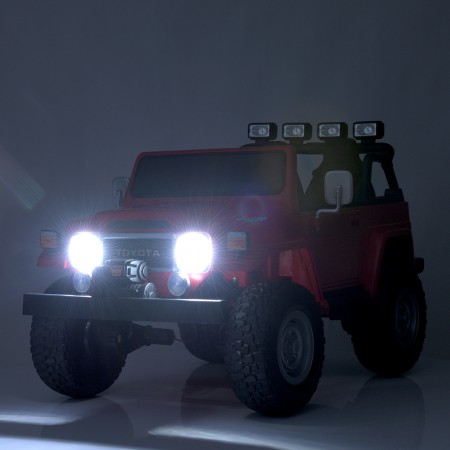 Детский электромобиль Джип Toyota Land Cruiser FJ40 Bambi M 4968 EBLR-1 двухместный белый, 4 мотора по 80W, EVA, кожа, USB, Bluetooth, свет Детский электромобиль Джип Toyota Land Cruiser FJ40 Bambi M 4968 EBLR-1 двухместный белый, 4 мотора по 80W, EVA, кожа, USB, Bluetooth, свет