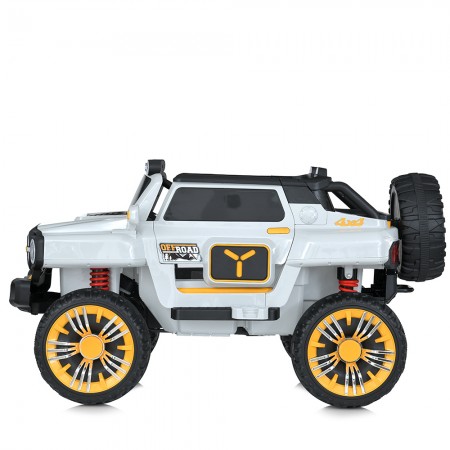 Дитячий електромобіль Джип Bambi M 5821 EBLR-1 Jeep, 4 мотори по 45W, EVA, шкіра, Bluetooth, MP3, білий