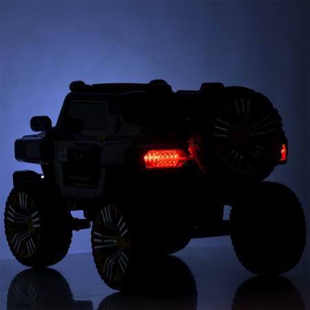 Дитячий електромобіль Джип Bambi M 5821 EBLR-1 Jeep, 4 мотори по 45W, EVA, шкіра, Bluetooth, MP3, білий