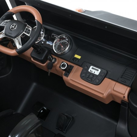 Джип M 6150AL-2 24V 1шт 1*24V200W, 1*24V10AH, гумов.колеса, BLUETOOTH, USB, шкіра, світло, чорний